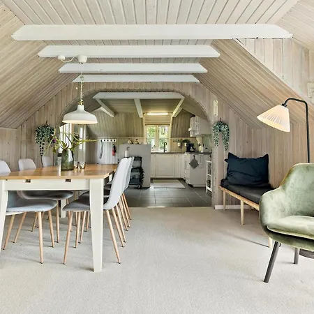 2 Bedroom Beautiful In