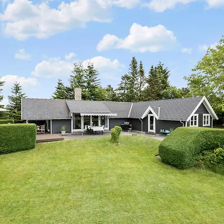 2 Bedroom Beautiful In