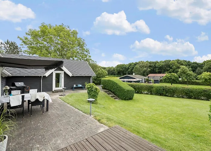 2 Bedroom Beautiful In * Farsø