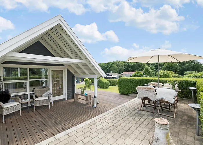 2 Bedroom Beautiful In * Farsø